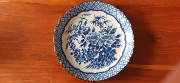 Thais porselein bord, Antiek en Kunst, Antiek | Porselein, Verzenden