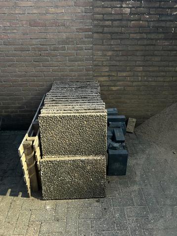 Gratis Grindtegels beschikbaar voor biedingen