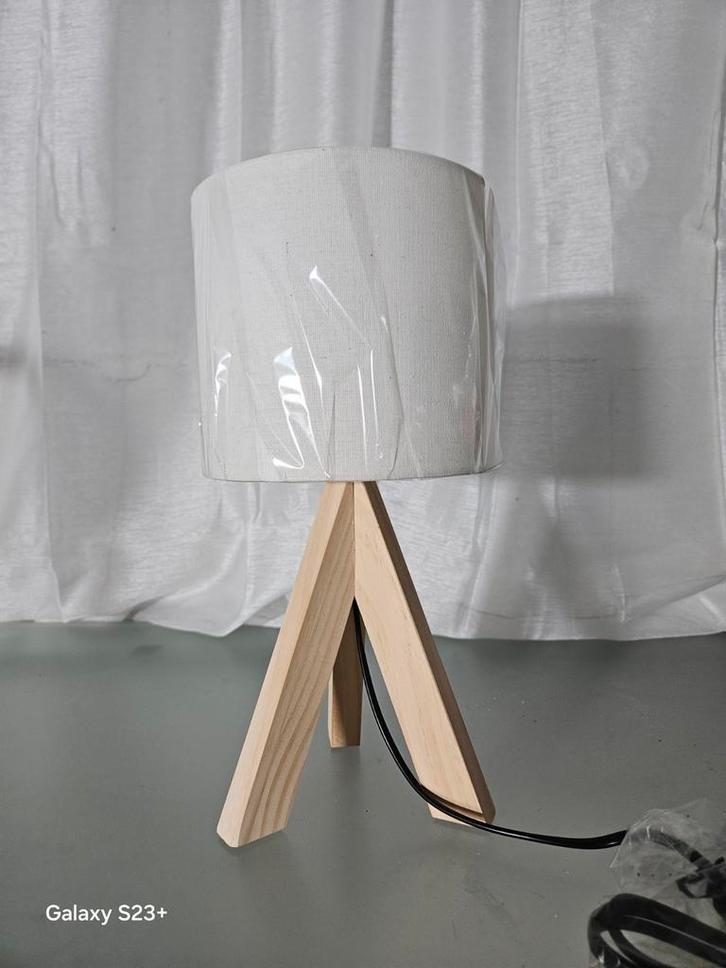 Mooie houten tafellamp met stoffen kap, Huis en Inrichting, Lampen | Tafellampen, Minder dan 50 cm, Ophalen of Verzenden