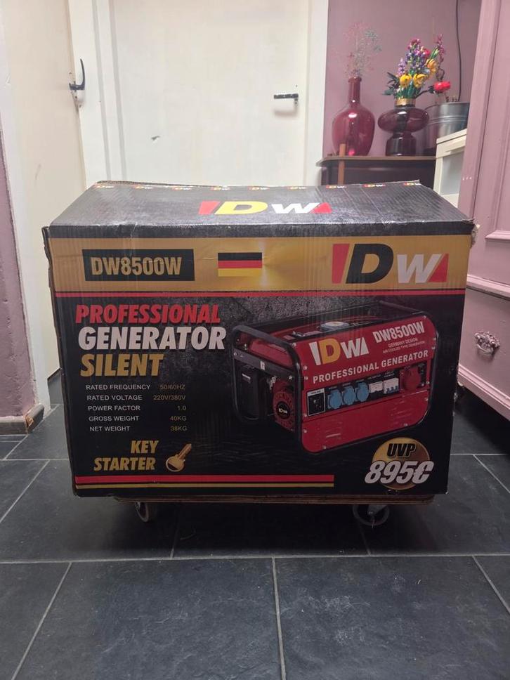 DW8500 Stroomgenerator/Aggregraat 2500W, Doe-het-zelf en Verbouw, Overige Doe-het-zelf en Verbouw, Ophalen of Verzenden