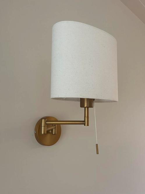 2x wandlamp bronzen verstelbare arm, beige ovalen kap nieuw!, Huis en Inrichting, Lampen | Wandlampen, Nieuw, Ophalen of Verzenden