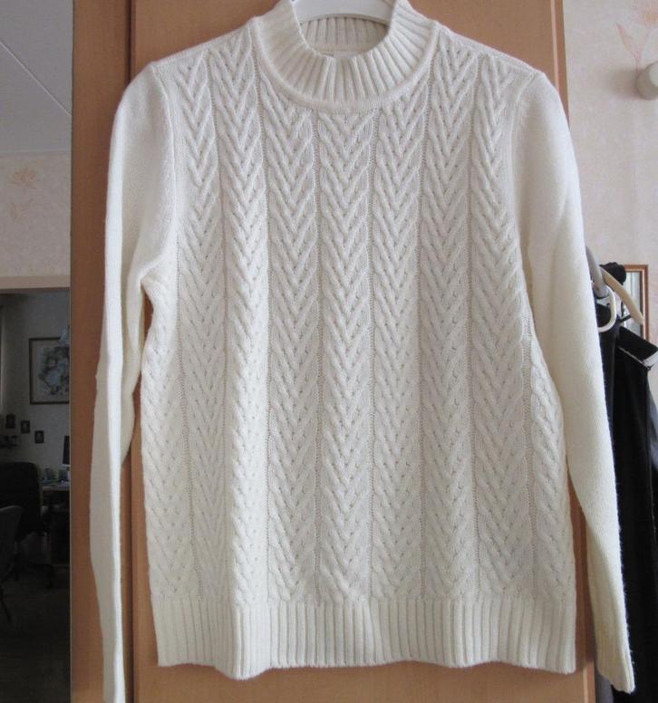 Trui ecru - maat 38 - lange mouw - opstaand boordje, Kleding | Dames, Truien en Vesten, Zo goed als nieuw, Maat 38/40 (M), Wit
