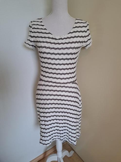 Wit/grijs jurk Taifun, Kleding | Dames, Jurken, Nieuw, Maat 38/40 (M), Wit, Knielengte, Ophalen of Verzenden