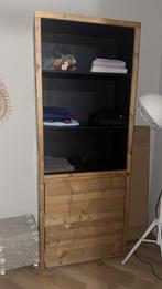 Gratis ophalen boekenkast en tv kast, Ophalen of Verzenden, Gebruikt, 25 tot 50 cm