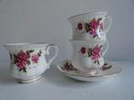 Royal Ascot Red Rose Bone China theekop en schotel, vintage, Ophalen of Verzenden, Zo goed als nieuw, Porselein, Kop en/of schotel
