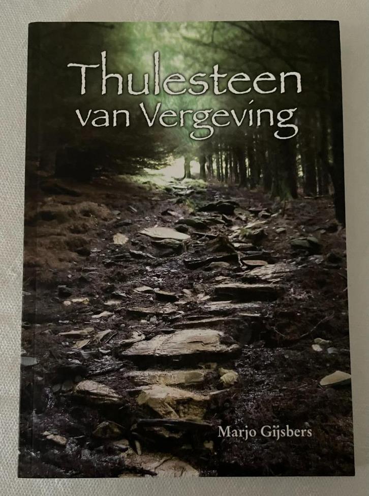 Marjo Gijsbers Thulesteen van Vergeving, Boeken, Esoterie en Spiritualiteit, Zo goed als nieuw, Achtergrond en Informatie, Spiritualiteit algemeen