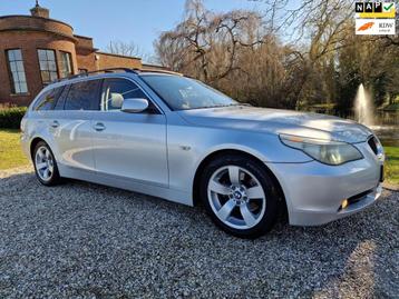 BMW 5-serie Touring 525i XENON/aut/PANO/trekhaak beschikbaar voor biedingen