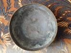 Originele antieke Oosterse schaal van bewerkt koper 23 cm., Ophalen of Verzenden, Koper