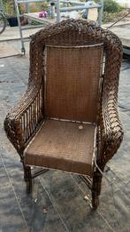 Gratis Vintage Rotan Seniorenstoel, Huis en Inrichting, Ophalen, Gebruikt, Bruin, Riet of Rotan