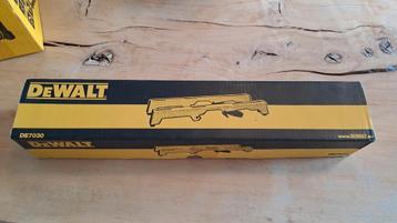 Dewalt Lange montagebeugel  beschikbaar voor biedingen