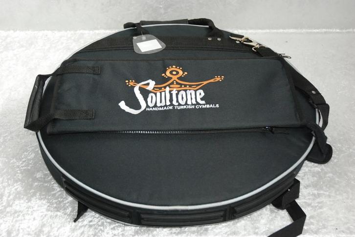 NIEUW!  Soultone Bekkentas met scheidingsflappen  22 inch, Muziek en Instrumenten, Instrumenten | Onderdelen, Nieuw, Drums of Percussie