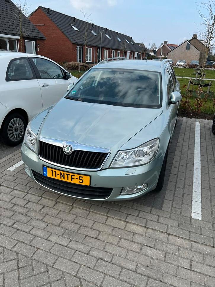 Skoda Octavia 1.2 TSI Combi 2010 Groen, Auto's, Skoda, Particulier, Octavia, Benzine, A, Hatchback, Handgeschakeld, Origineel Nederlands