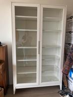 IKEA boekenkast met glazen deuren, Ophalen, 100 tot 150 cm, 25 tot 50 cm, Gebruikt