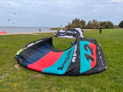 Slingshot RPM 12M 2019 Kite Kitesurf incl bar, Watersport en Boten, Kitesurfen, Gebruikt, 12 m², Geen board, Ophalen of Verzenden