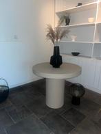 Prachtige betonnen tafel, Huis en Inrichting, Tafels | Eettafels, Ophalen, Rond, 50 tot 100 cm