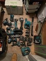 Set makita 18v gereedschap met 10 accu’s en lader. Zie foto, Verzenden, Zo goed als nieuw, Boor- en Schroefmachine