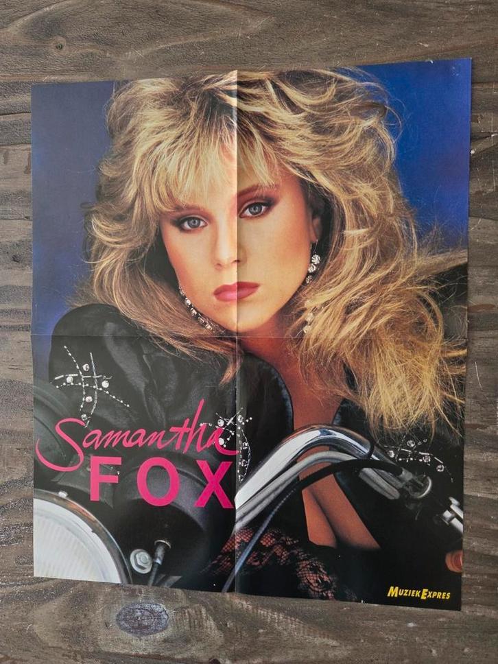 Muziek Expres Poster van Samantha Fox !, Verzamelen, Muziek, Artiesten en Beroemdheden, Zo goed als nieuw, Boek, Tijdschrift of Artikel