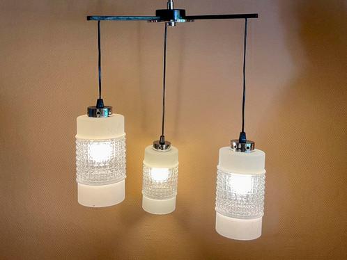Cascade lamp met 3 glazen kappen sixties, Huis en Inrichting, Lampen | Hanglampen, Gebruikt, Minder dan 50 cm, Ophalen of Verzenden