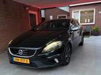 Volvo V40 2.0 D2 R-Design 120PK 2015 Zwart, Voorwielaandrijving, 4 cilinders, 1969 cc, 137 €/maand