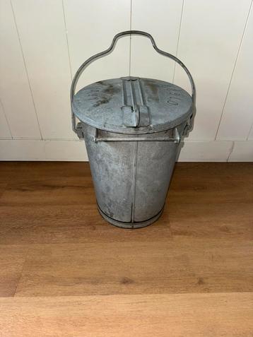 Vintage zinken afval emmer marum beschikbaar voor biedingen