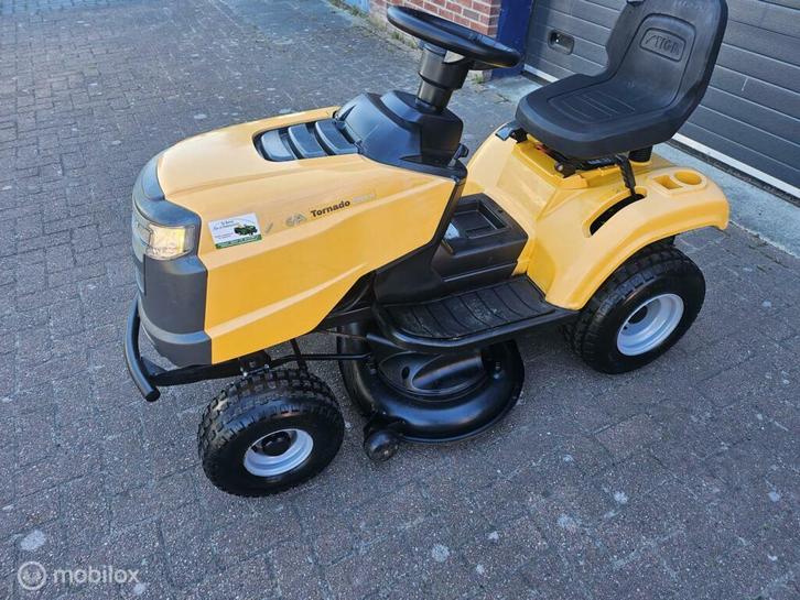 Zitmaaier  stiga zijlosser/mulch hydostaat, Tuin en Terras, Zitmaaiers, Zo goed als nieuw, Elektrische starter, Mulchfunctie, Ophalen