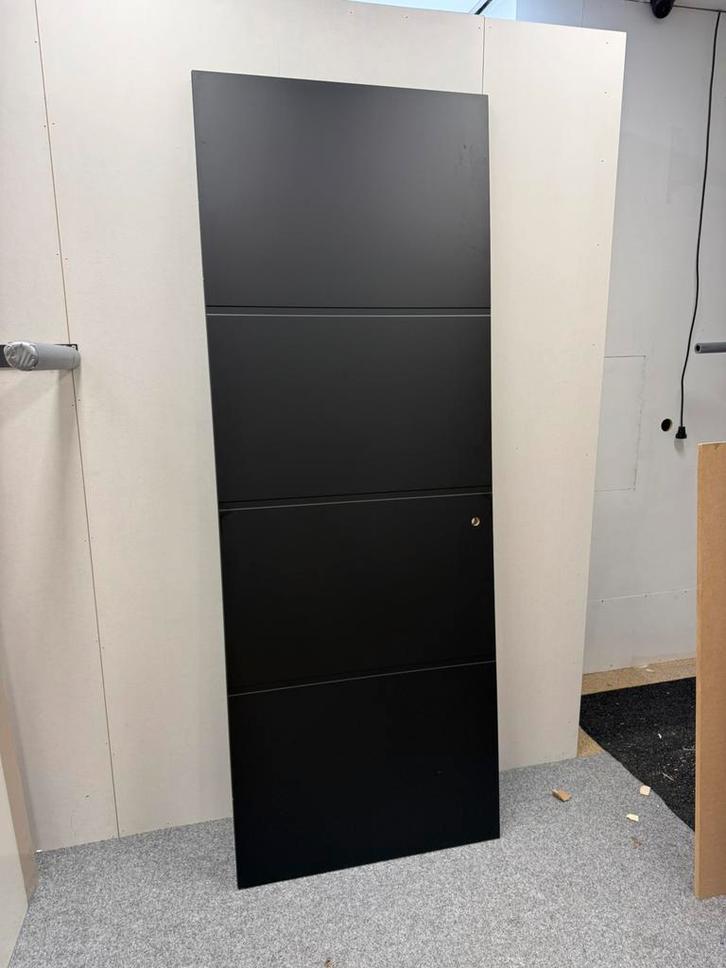 MP221 Svedex zwarte lijndeur opdek links 231,5 x 83, Doe-het-zelf en Verbouw, Deuren en Horren, Zo goed als nieuw, Binnendeur