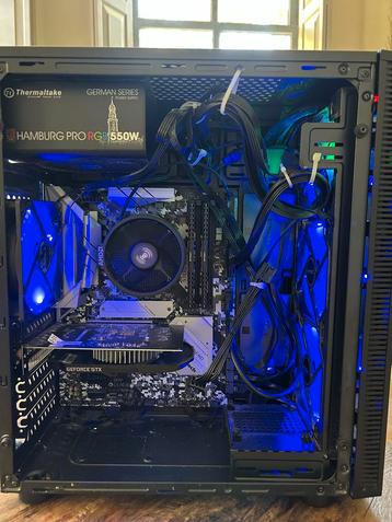 Zwart ingerichte RGB Gaming-PC met Nvidea videokaart beschikbaar voor biedingen
