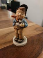 1989 Goebel Hummel Lucky Fellow Young Boy 560, Ophalen of Verzenden, Zo goed als nieuw, Hummel