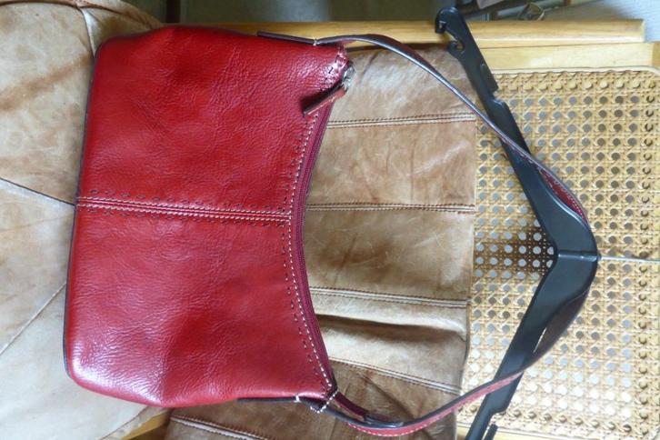 Beeldig tasje FOSSIL, Sieraden, Tassen en Uiterlijk, Tassen | Damestassen, Zo goed als nieuw, Schoudertasje, Rood, Ophalen of Verzenden