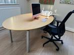 Bureau ovaal met ladenblok, Ophalen, Gebruikt, Bureau