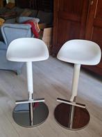 2 witte verstelbare ikea barkrukken, Huis en Inrichting, Barkrukken, Ophalen, Zo goed als nieuw, 90 cm of meer, In hoogte verstelbaar