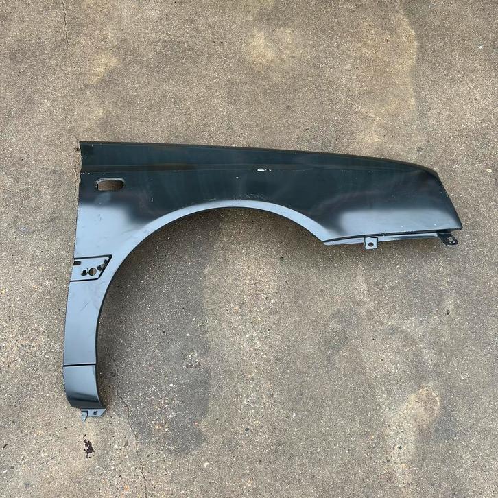 Spatbord/zijpaneel Golf 3 RECHTS, Auto-onderdelen, Carrosserie en Plaatwerk, Spatbord, Volkswagen, Voor, Rechts, Gebruikt, Ophalen