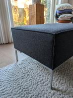 Hocker / voetenbank van Design on Stock. Wollen bekleding., Huis en Inrichting, Banken | Voetenbanken en Poefen, Ophalen, Vierkant