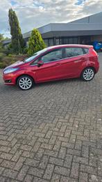 Ford Fiësta 1.0 74KW/100PK 5D 2015 Rood, Auto's, Voorwielaandrijving, 565 kg, 100 pk, 23 km/l