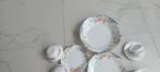 55 stuk.  Compleet Porseleinen Servies met Bloemmotief, Ophalen of Verzenden, Zo goed als nieuw, Overige stijlen, Porselein