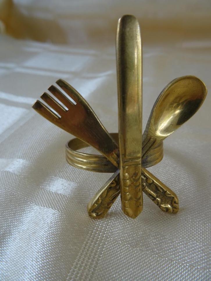 Vintage servetringen zware kwaliteit servet ringen goud, Huis en Inrichting, Keuken | Servies, Zo goed als nieuw, Overige typen