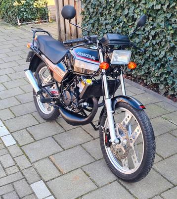 Zeer nette Honda Mbx 80 op motorfietskenteken  beschikbaar voor biedingen