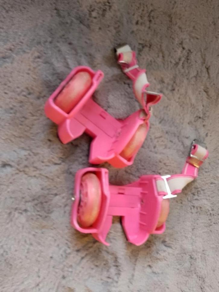 Rolschaatsen wielen om onder schoenen - LED verlichting, Kinderen en Baby's, Speelgoed | Buiten | Rolschaatsen, Zo goed als nieuw