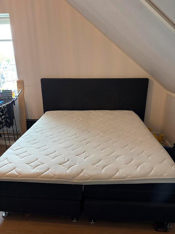 Swisse Sense Boxspring 180x200, Huis en Inrichting, Slaapkamer | Bedden, Zo goed als nieuw, Tweepersoons, 180 cm, 200 cm, Stof