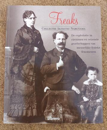 Freaks. Akimitsu Naruyama. Fotoboek 1999. beschikbaar voor biedingen