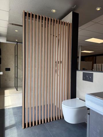 HSK douchewand houtlook met glas beschikbaar voor biedingen