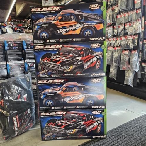 Traxxas Slash 1/10-Schaal 2WD Short Course Racing Truck, Hobby en Vrije tijd, Modelbouw | Radiografisch | Auto's, Ophalen of Verzenden