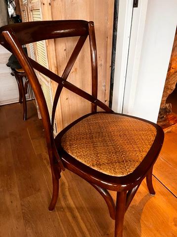 4 Houten Stoelen met Webbing Zitting beschikbaar voor biedingen