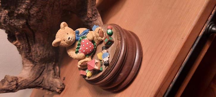 Oud vintage beren muziek opdraai doosje., Antiek en Kunst, Antiek | Speelgoed, Ophalen of Verzenden