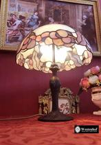 Vintage Tiffany lamp - tafellamp art deco - glas in lood -, Ophalen of Verzenden, Gebruikt, Glas, Minder dan 50 cm