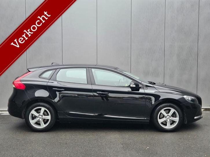 Volvo V40 2.0 T2 Momentum | Navigatie | Trekhaak | Climate C, Auto's, Volvo, Bedrijf, V40, ABS, Airbags, Airconditioning, Alarm
