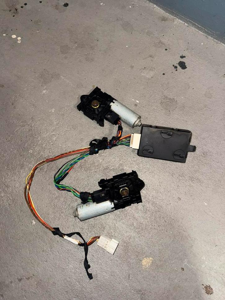 Mercedes A klasse W177 panoramdak/schuifdak mechanisme motor, Auto-onderdelen, Elektronica en Kabels, Ophalen of Verzenden