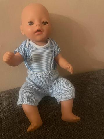 kleine baby Born pop 36 cm beschikbaar voor biedingen
