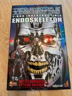 Hot toys Terminator 2 Judgement day T-800 endoskeleton RARE, Verzamelen, Ophalen of Verzenden, Zo goed als nieuw, Actiefiguur of Pop