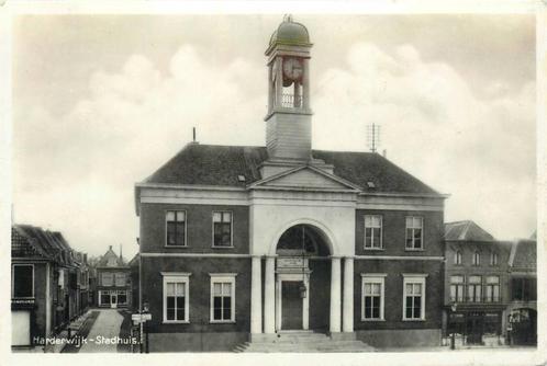 (388-439-041) Harderwijk Stadhuis, Verzamelen, Ansichtkaarten | Nederland, Gelderland, Verzenden